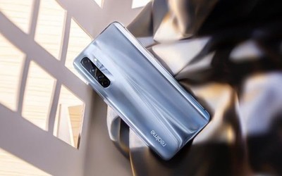 realme真我X50 Pro、X50 Pro玩家版降價 低至2999元