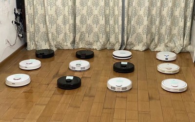 為何這樣做？揭秘12臺(tái)掃地機(jī)器人大戰(zhàn)背后的故事